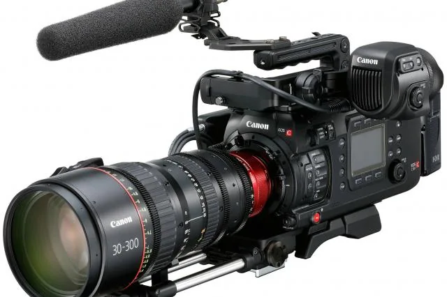 Canon c700